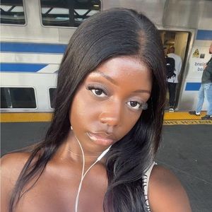 Meet your Posher, Luminia